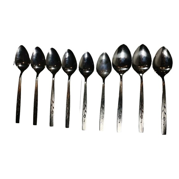 Oneida Oneidacraft Deluxe Lasting Rose 29 Forks Knives Spoons Stainless Flatware - Picture 2 of 15